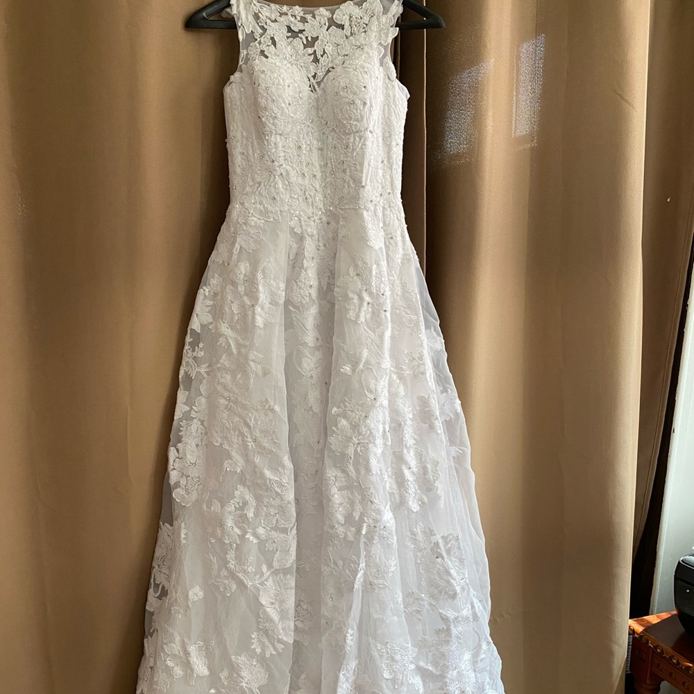 Wedding dress